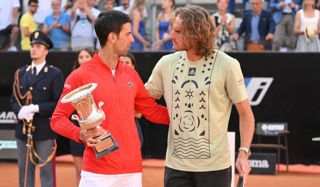 Novak-Djokovic-and-Stefanos-Tsitsipas-chat.jpg